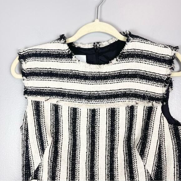 AKRIS PUNTO Button-Embellished Tweed Mini Dress Woman’s size 8 Black and White - Picture 5 of 10